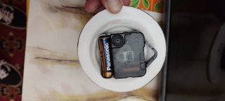 Reloj de cuerda seco decorado