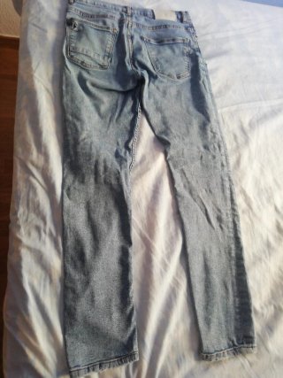 Pantalón vaquero Zara desgastado Talla 38