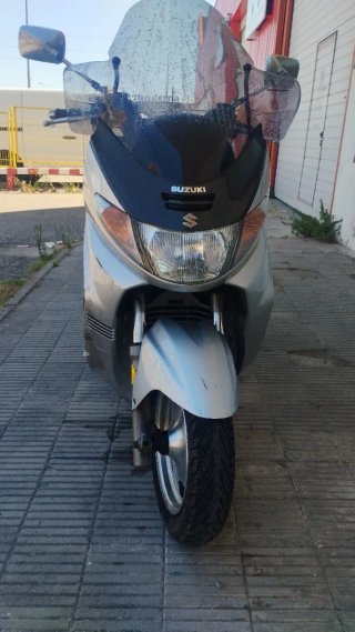 Suzuki Burgman 400cc Plata