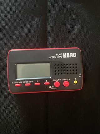 Mochila Percusión: Baquetas, Metrónomo, Caja sorda