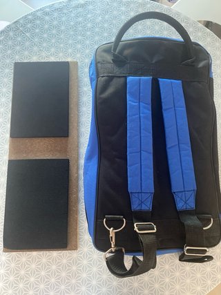 Mochila Percusión: Baquetas, Metrónomo, Caja sorda