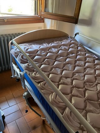 Estructura Cama Geriátrica Eléctrica