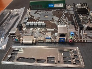 Ryzen 5 4600G + Gigabyte A520M H + 16GB DDR4 3200