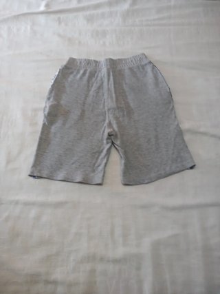Pantalón corto Fila gris Talla 10 años