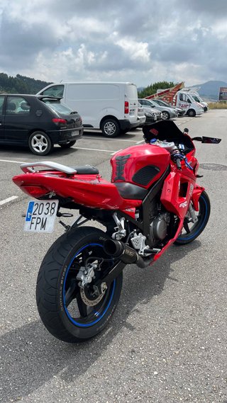 Hyosung GT125R 125cc ITV 2027 Extras