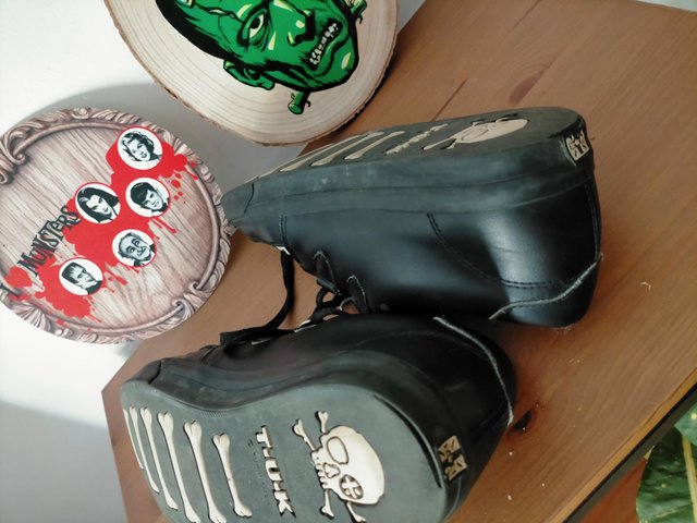 Creepers T.U.K. neri e bianchi di seconda mano