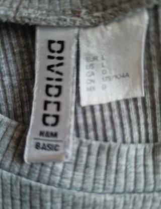 Camiseta H&M Gris Talla L crop top