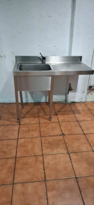 Fregadero industrial acero inoxidable con grifo