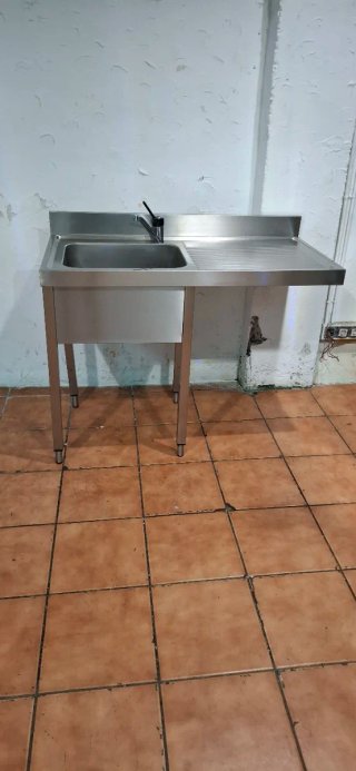 Fregadero industrial acero inoxidable con grifo