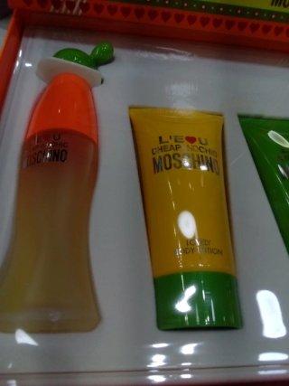 Moschino Coffret L'EAU Cheap and Chic