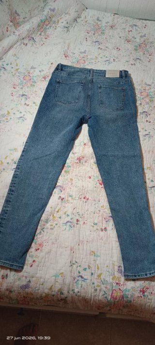 Pantalón vaquero talla 42
