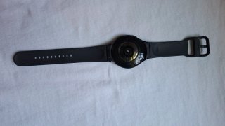Reloj Samsung Galaxy Watch 5 y cargador USB-C