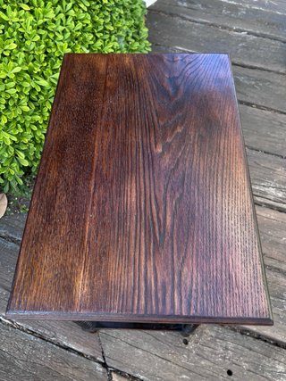 Mesa auxiliar antigua Juan Busquets – Barcelona