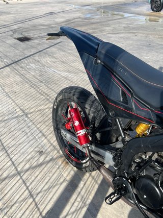 Moto Rieju mrt Pro 50 ( 2023 ) en muy buen estado
