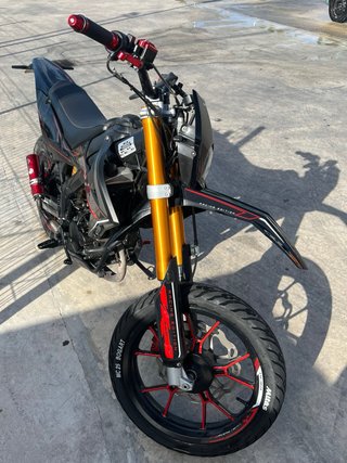 Moto Rieju mrt Pro 50 ( 2023 ) en muy buen estado