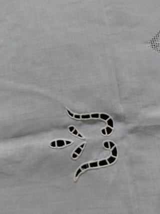 Coppia tendine lino ricamate 185x60