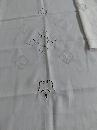Coppia tendine lino ricamate 185x60