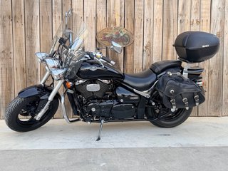 Suzuki M800 Intruder Negra
