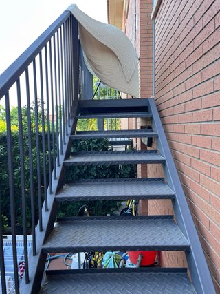 Escalera de hierro forjado