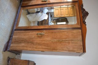 Conjunto de muebles de dormitorio.