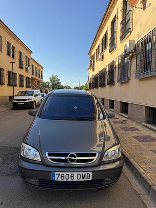 Opel Zafira 2005