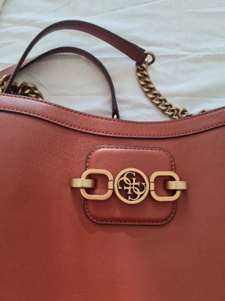 Bolso cuero XXL Guess