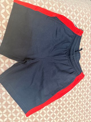 Pantalón corto Divino Salvador Talla S