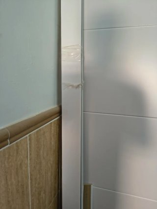 Puerta interior blanca moderna
