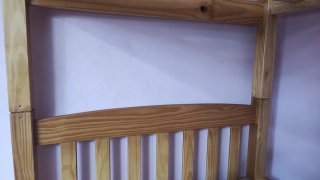 Cómodas de madera color miel, litera transformable