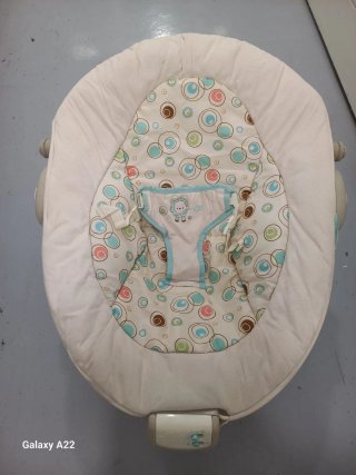 Hamaca infantil reclinable con música