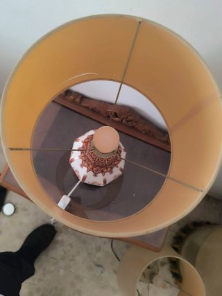Lámpara de mesa cerámica floral