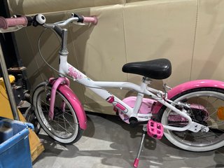 Bicicleta infantil rosa con unicornio