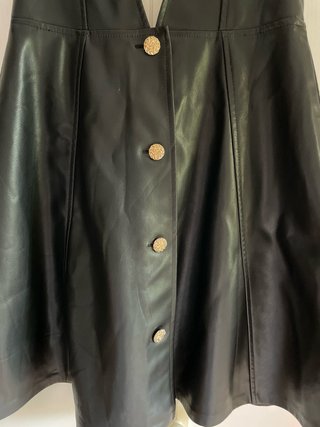 Falda Zara efecto piel Talla XS
