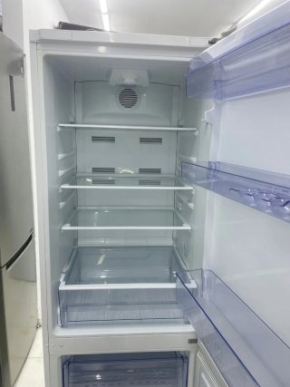 Nevera Beko Combi Blanca