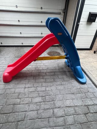 Tobogán infantil Little Tikes rojo y azul