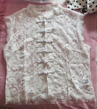 Camiseta encaje estilo asiático