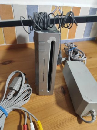 Nintendo Wii + Cables