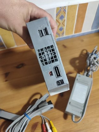 Nintendo Wii + Cables