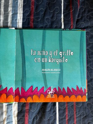 Libro La niña y el grillo en un barquito
