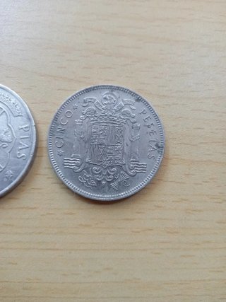 Monedas Franco 100 y 5 Pesetas Plata