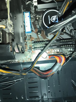 Ordenador con Ryzen 7 5800x 16 gb de ram SIN GPU