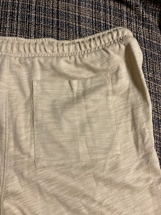 Pantalones cortos hombre beige y azul