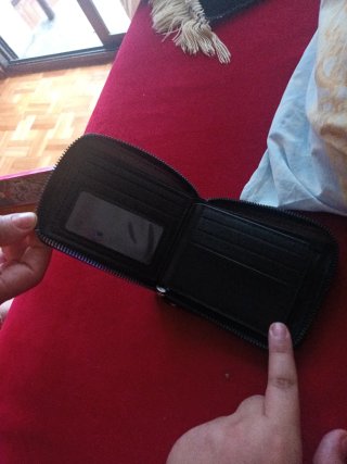 Billetera Negra con Diseño de Boxeo