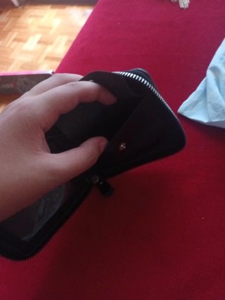 Billetera Negra con Diseño de Boxeo