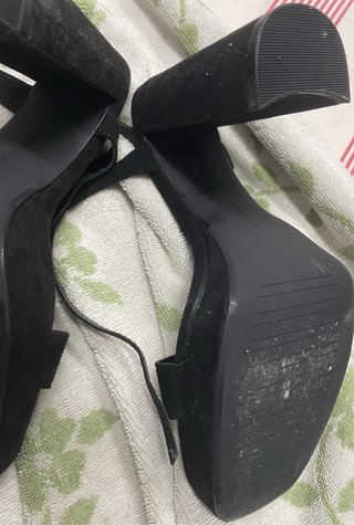 Sandalias tacón alto cuadrado negras talla