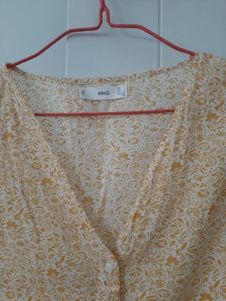 Blusa Mango floral