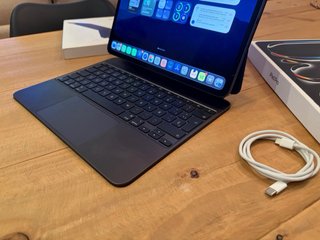 iPad Pro 13 M5 Wi-Fi + Celular 256GB Gris Espacial