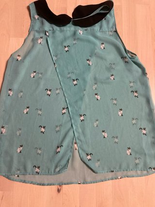 Blusa sin mangas con estampado de gatos