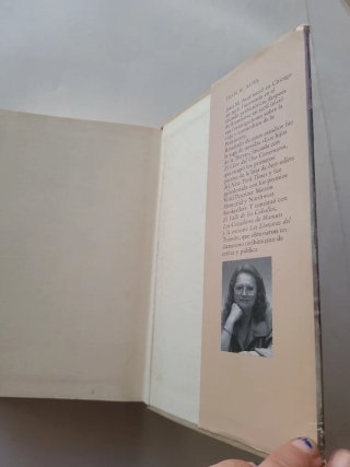 Libro Los Cazadores de Mamuts - Jean M. Auel