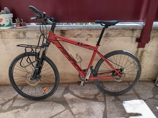 Bicicleta Felt Aro 26 Q520